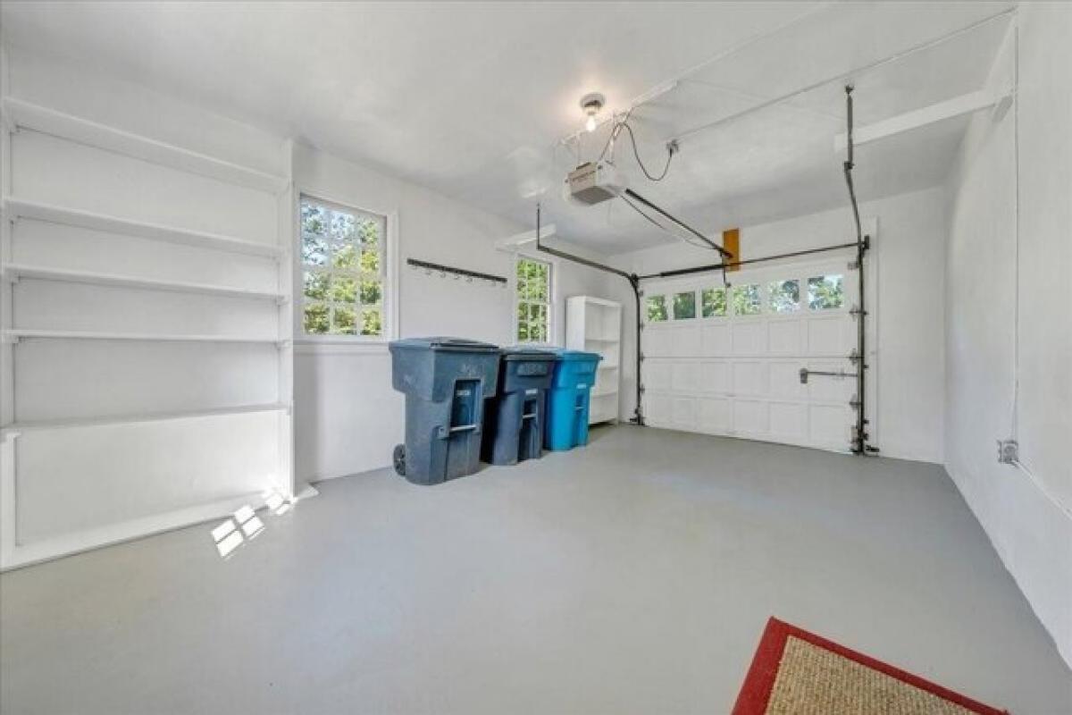 Picture of Home For Sale in Roanoke, Virginia, United States