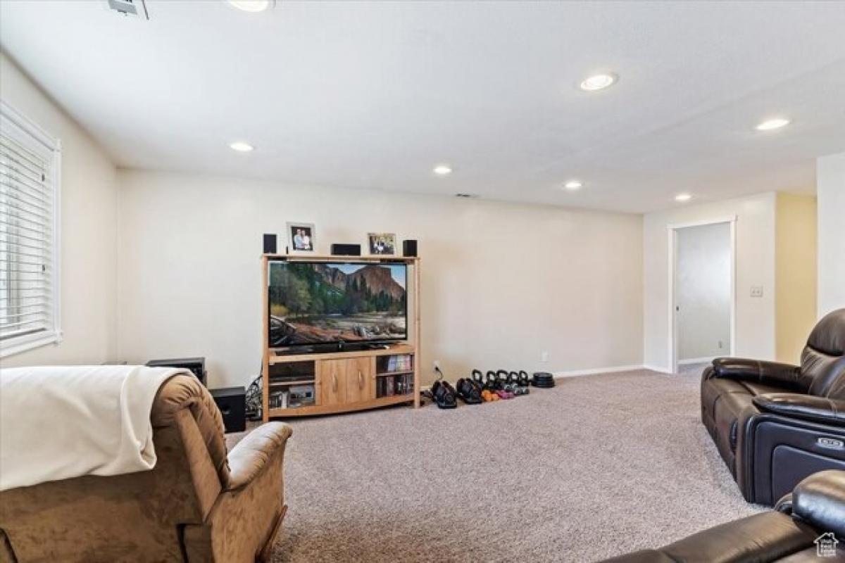 Picture of Home For Sale in Syracuse, Utah, United States