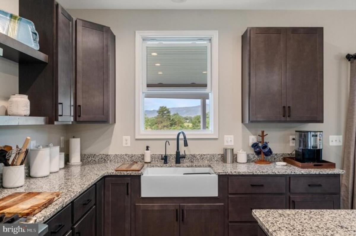 Picture of Home For Sale in Front Royal, Virginia, United States