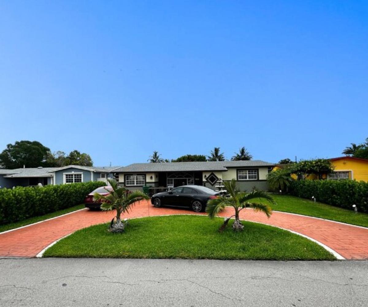 Picture of Home For Sale in Miramar, Florida, United States