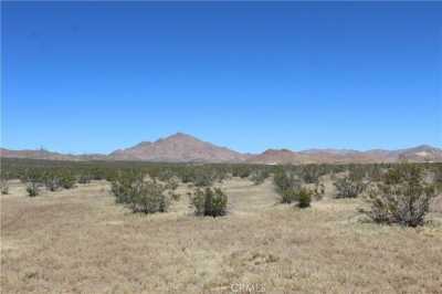 Residential Land For Sale in Apple Valley, California