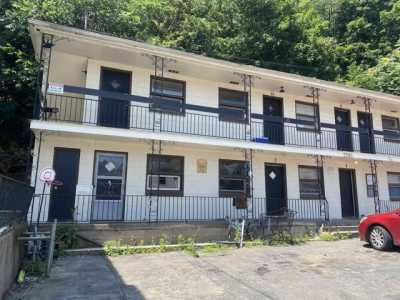 Home For Sale in Dubuque, Iowa