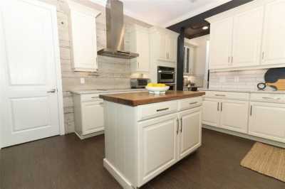 Home For Sale in Oviedo, Florida