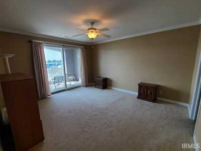 Home For Sale in Syracuse, Indiana