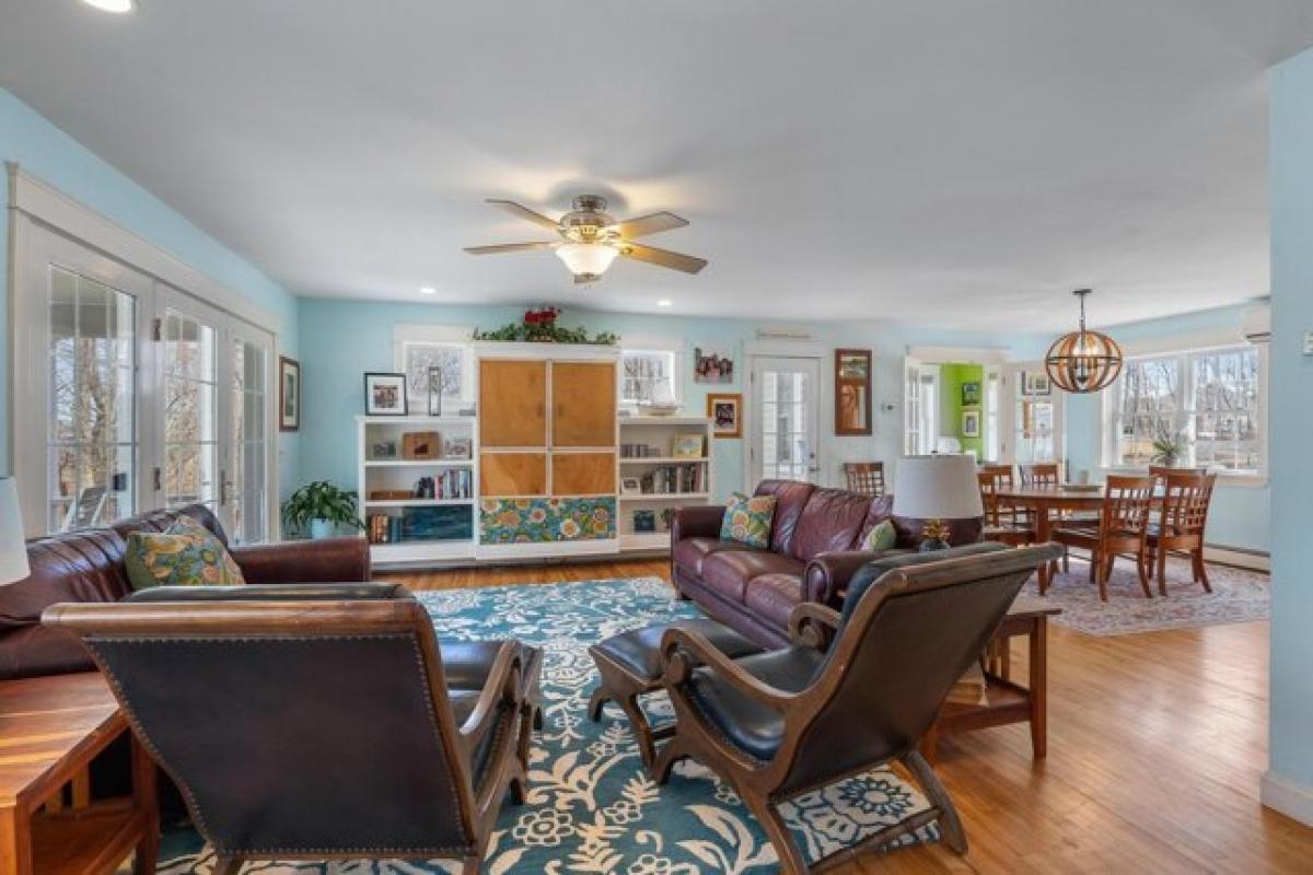 Picture of Home For Sale in Portland, Maine, United States