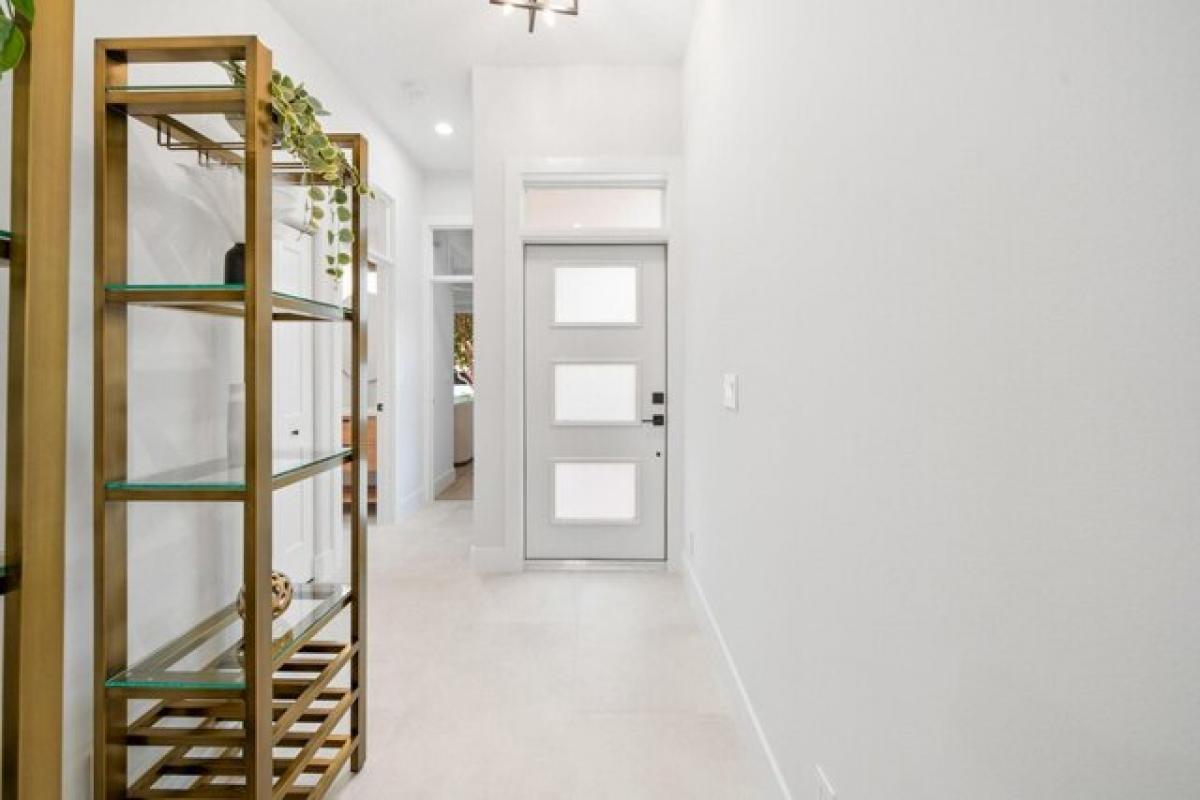 Picture of Home For Sale in Palm Beach Gardens, Florida, United States