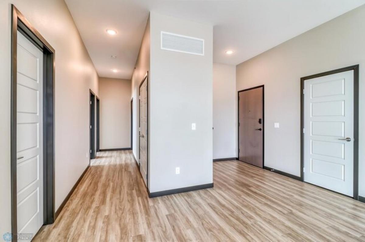 Picture of Home For Sale in West Fargo, North Dakota, United States