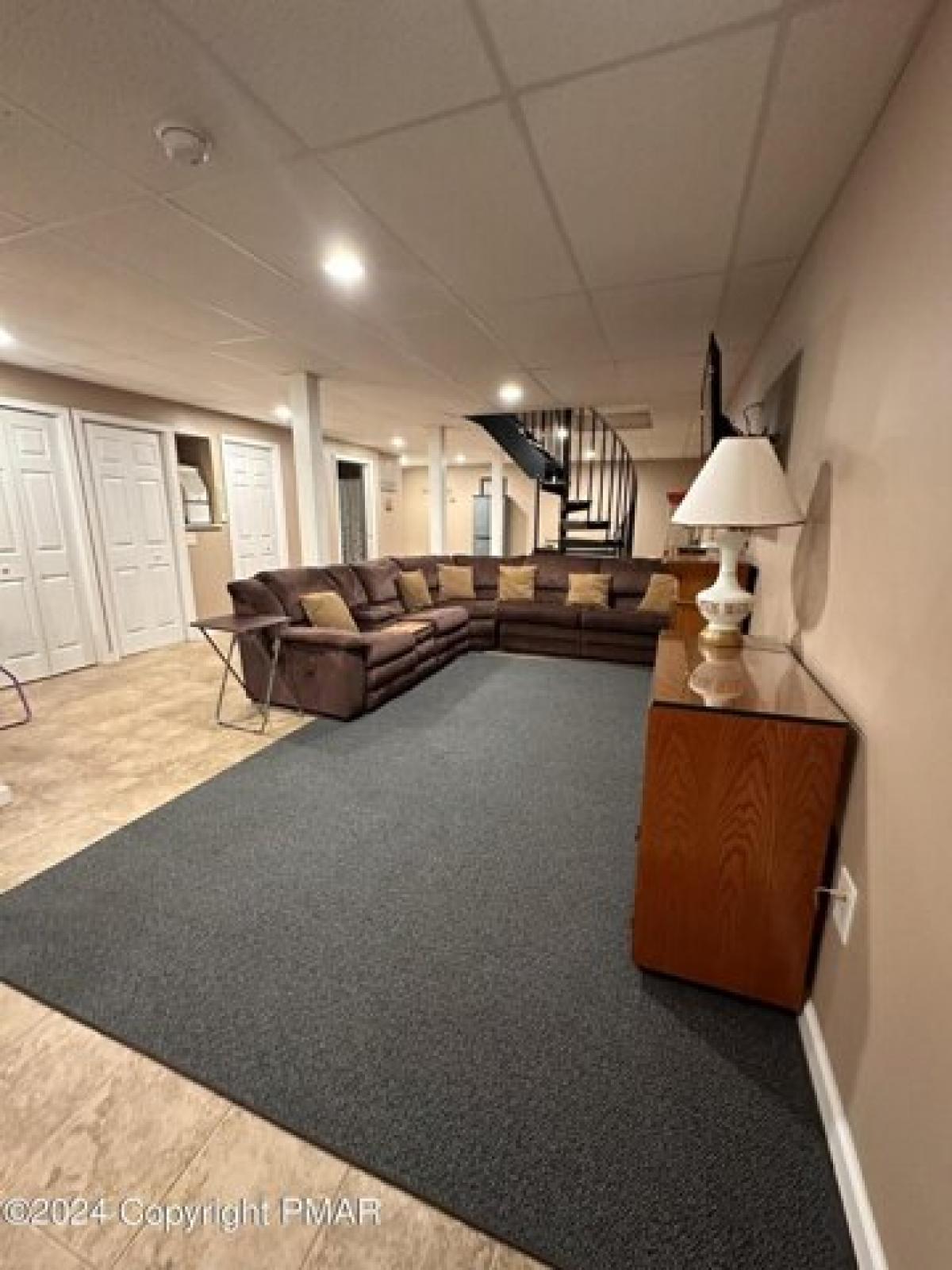 Picture of Home For Sale in Pocono Lake, Pennsylvania, United States