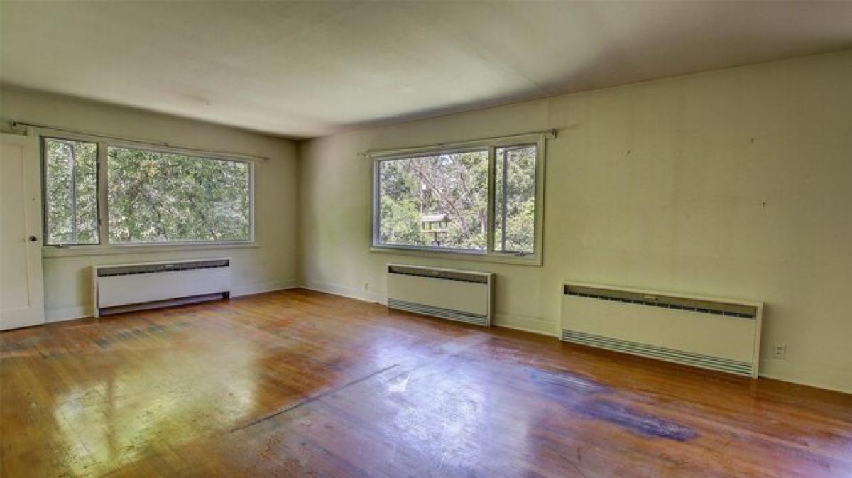 Picture of Home For Sale in Missoula, Montana, United States