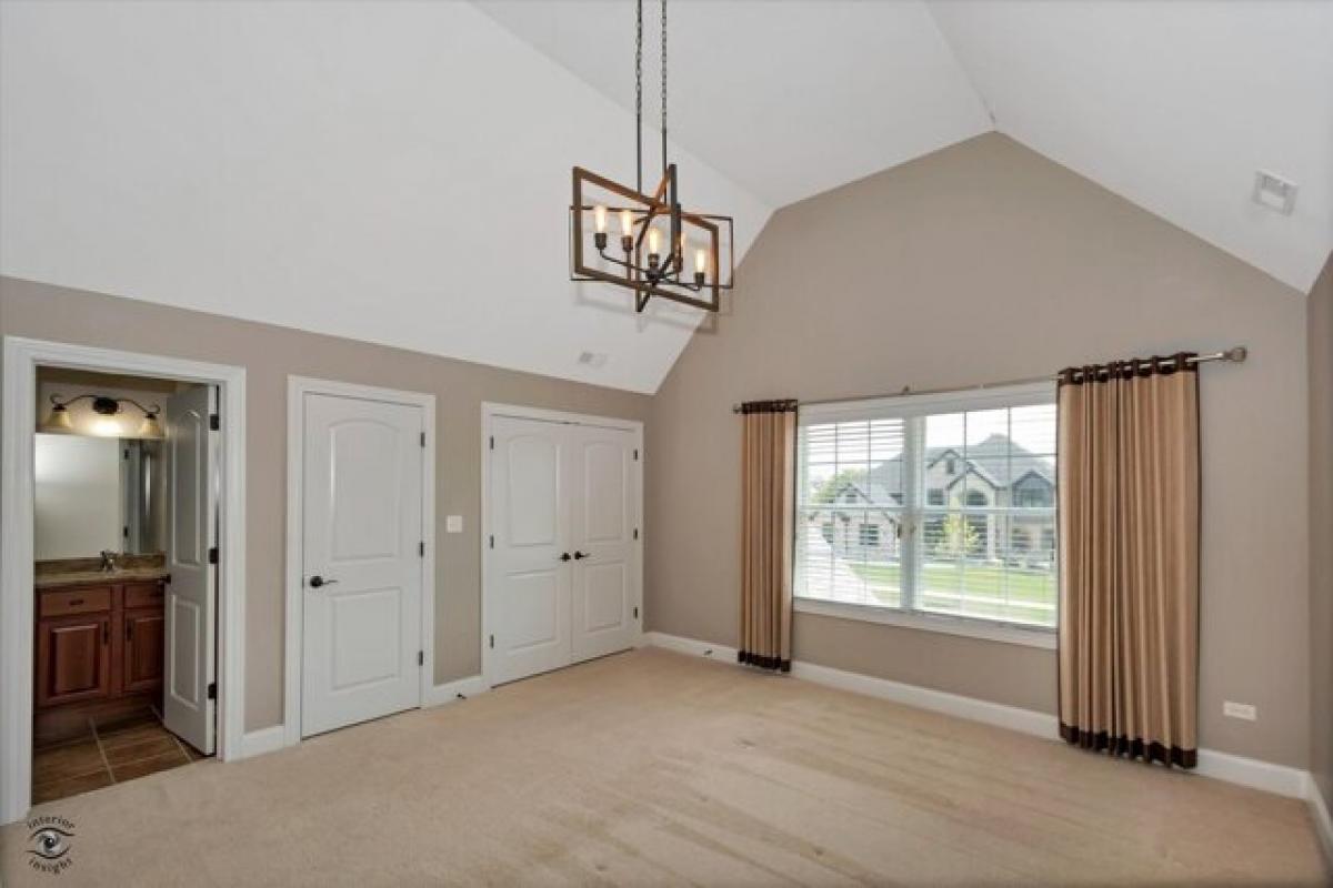 Picture of Home For Sale in Frankfort, Illinois, United States