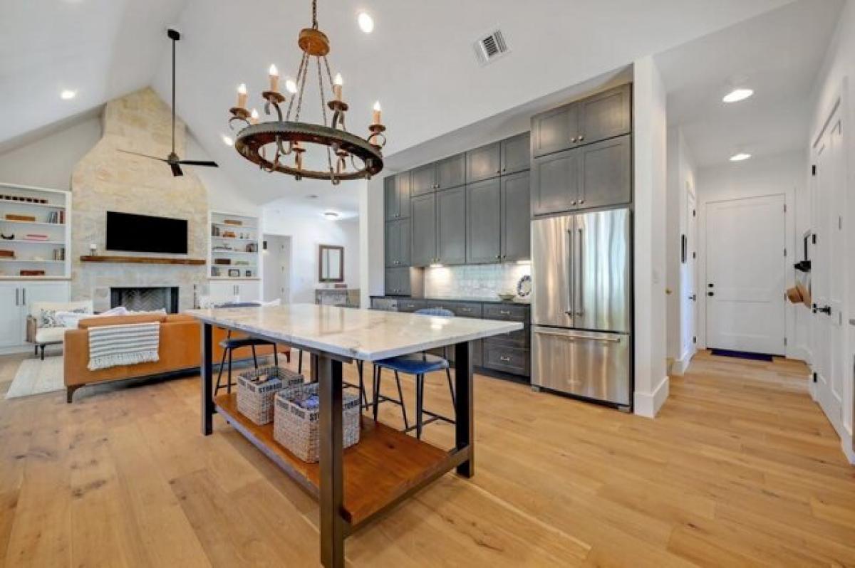 Picture of Home For Sale in Fredericksburg, Texas, United States