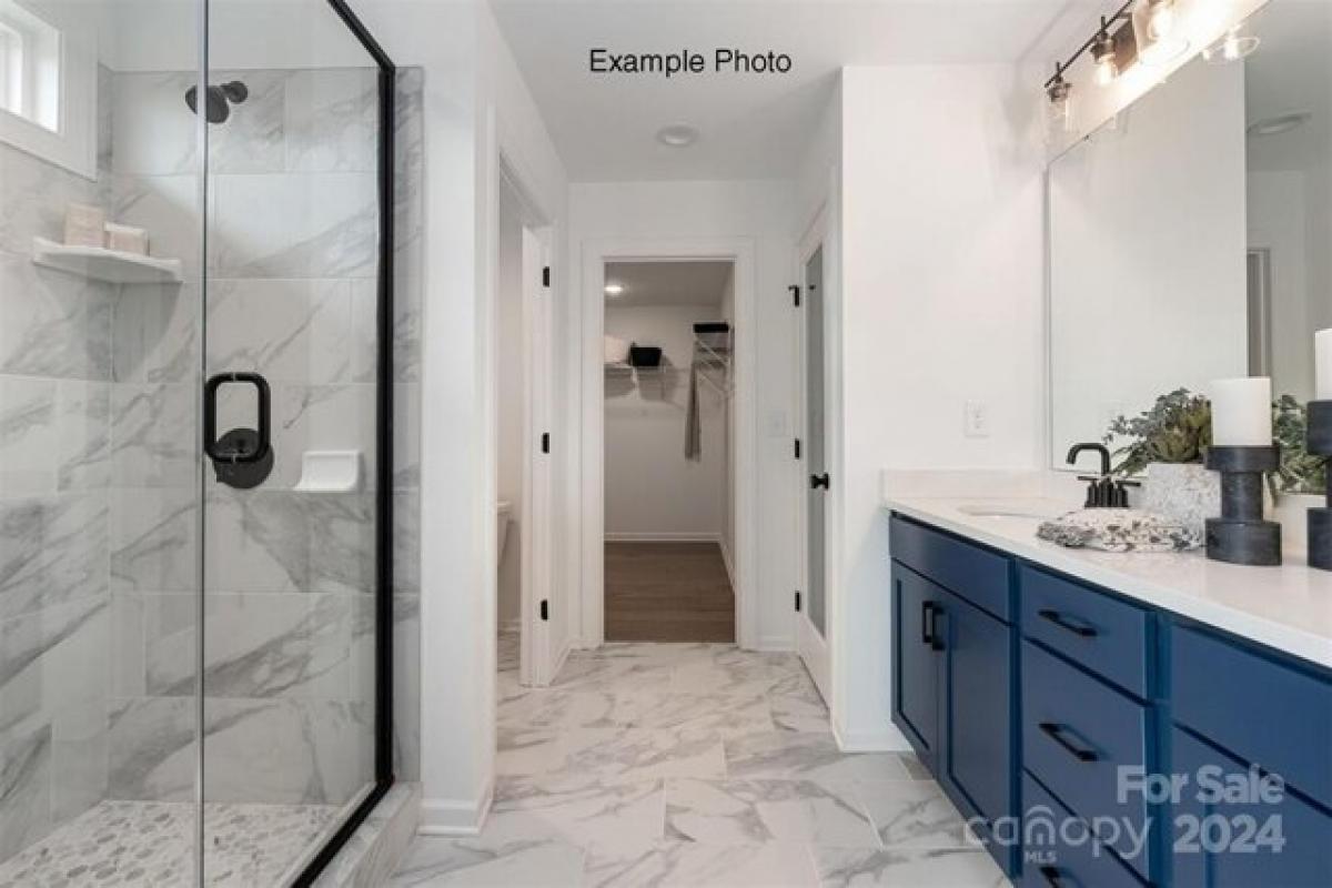 Picture of Home For Sale in Gastonia, North Carolina, United States