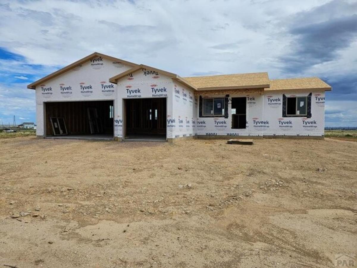 Picture of Home For Sale in Pueblo West, Colorado, United States