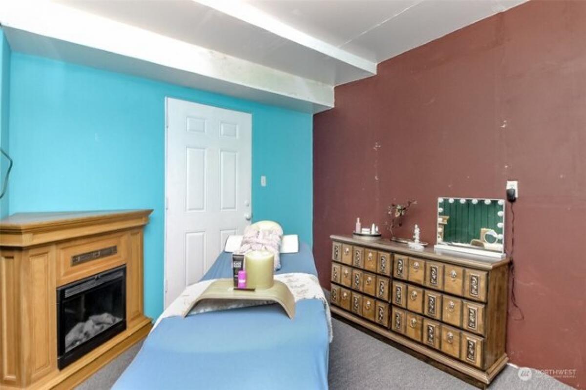 Picture of Home For Sale in Federal Way, Washington, United States