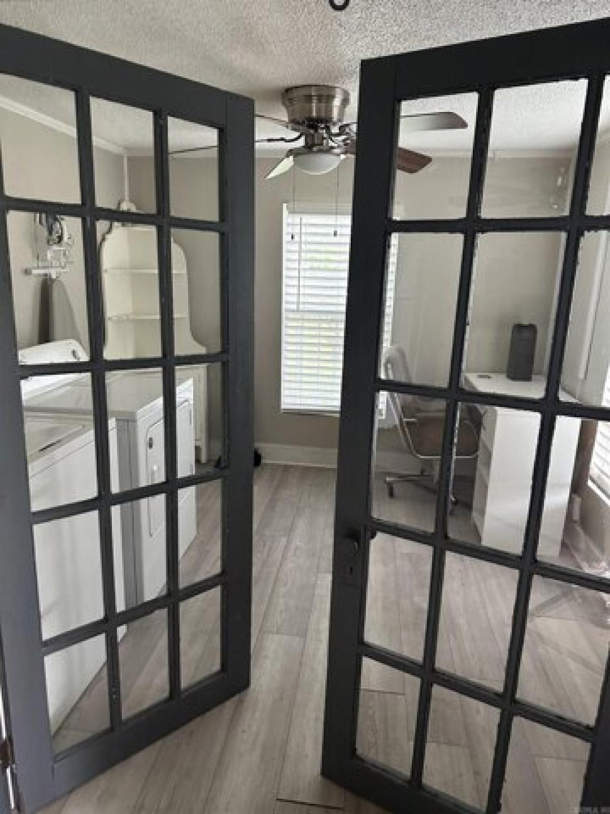 Picture of Home For Sale in Pine Bluff, Arkansas, United States