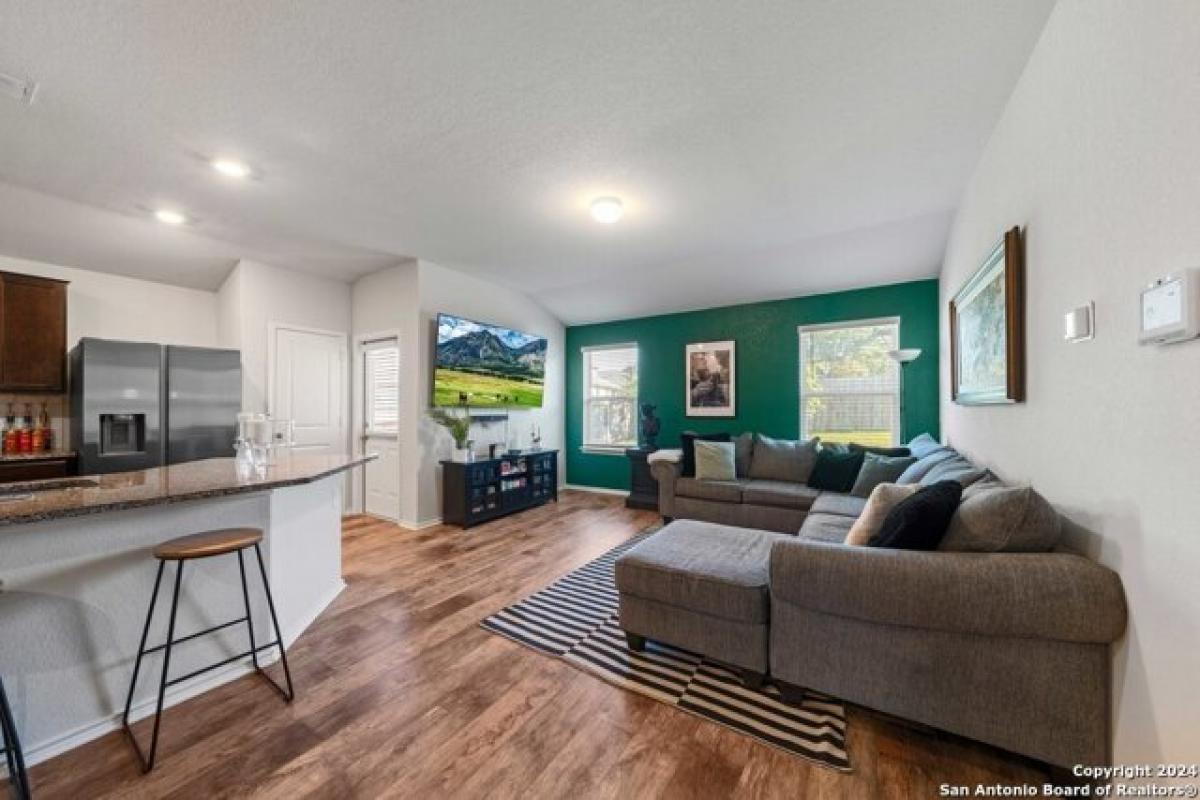 Picture of Home For Sale in Bulverde, Texas, United States