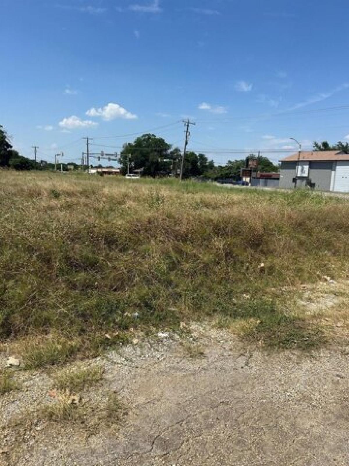 Picture of Residential Land For Sale in Fort Worth, Texas, United States