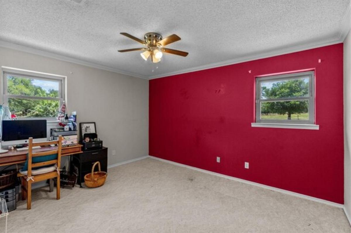 Picture of Home For Sale in Azle, Texas, United States