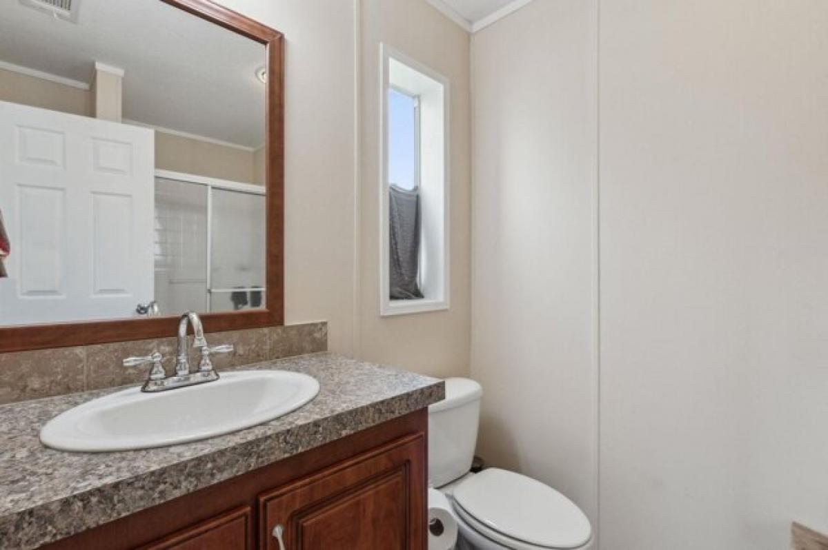 Picture of Home For Sale in Satsuma, Florida, United States