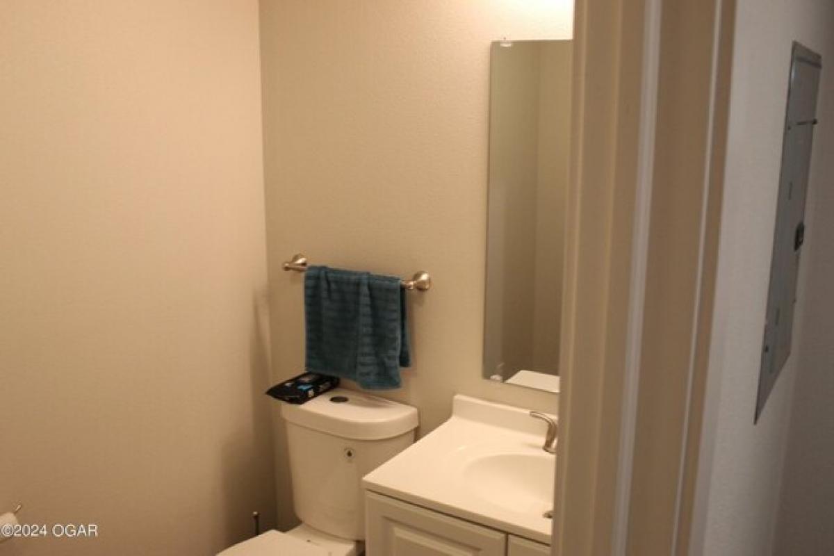 Picture of Home For Sale in Joplin, Missouri, United States