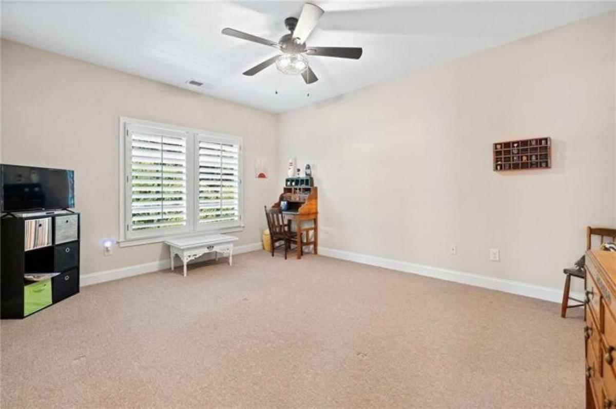 Picture of Home For Sale in Canton, Georgia, United States