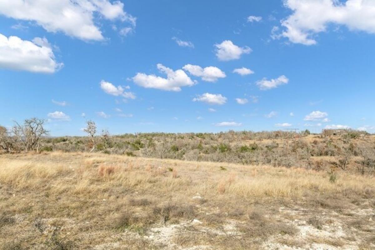 Picture of Residential Land For Sale in Fredericksburg, Texas, United States