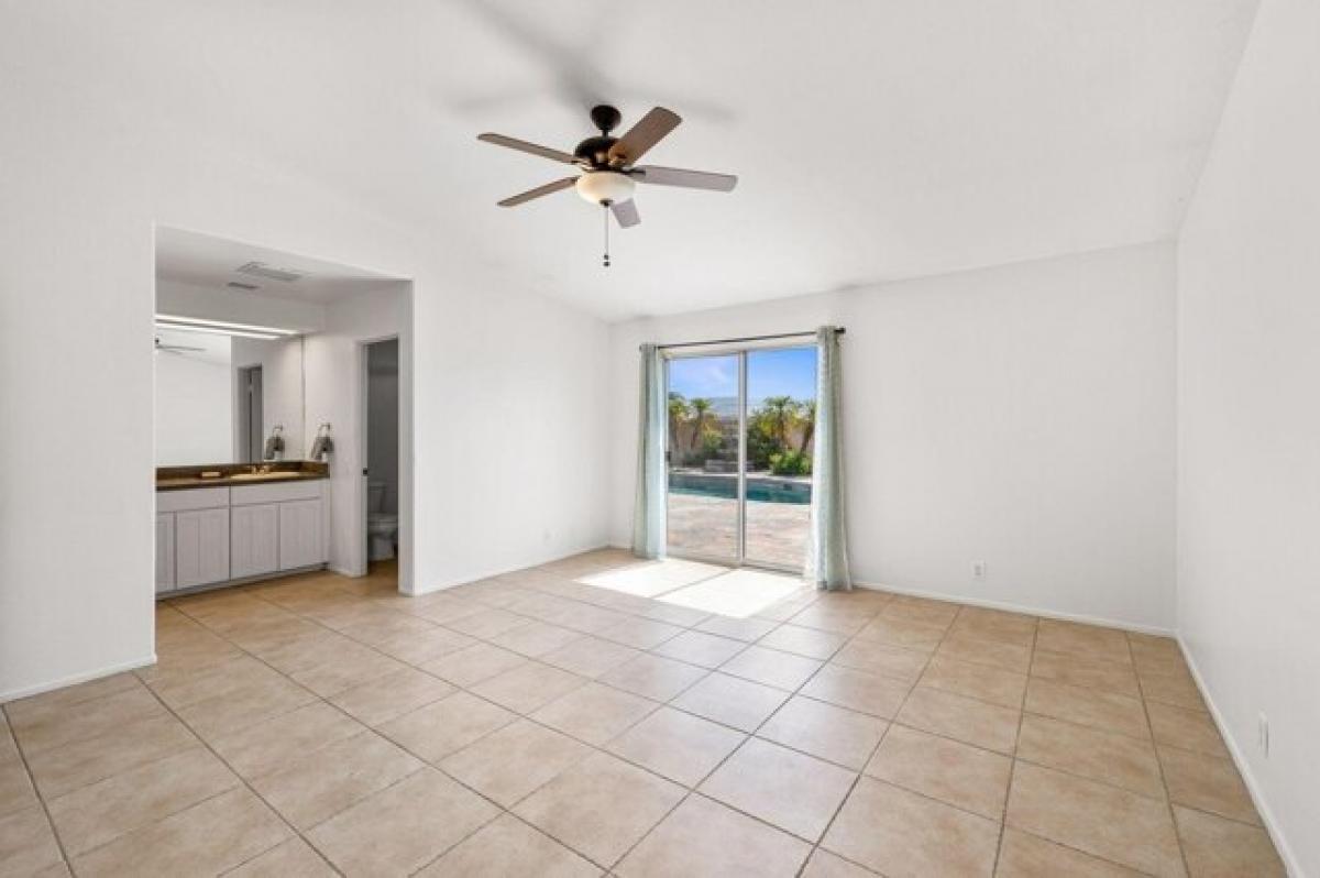 Picture of Home For Sale in Cathedral City, California, United States