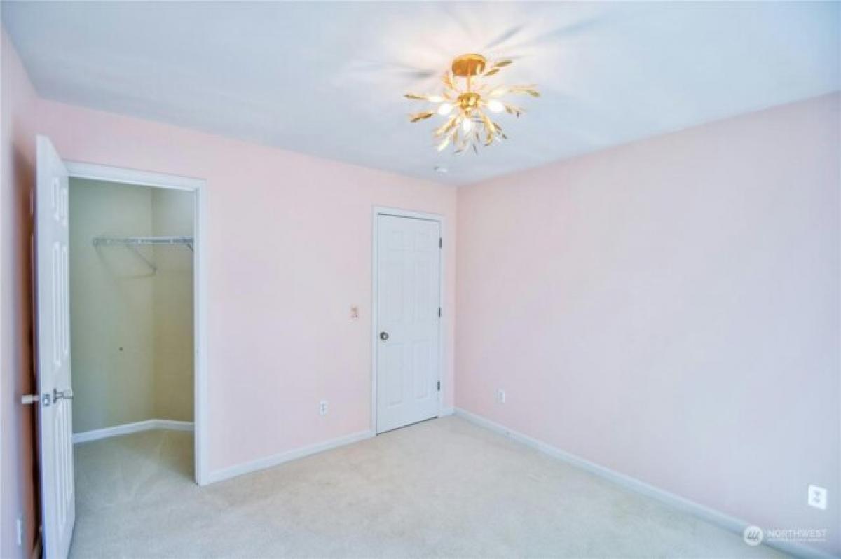 Picture of Home For Sale in Olympia, Washington, United States