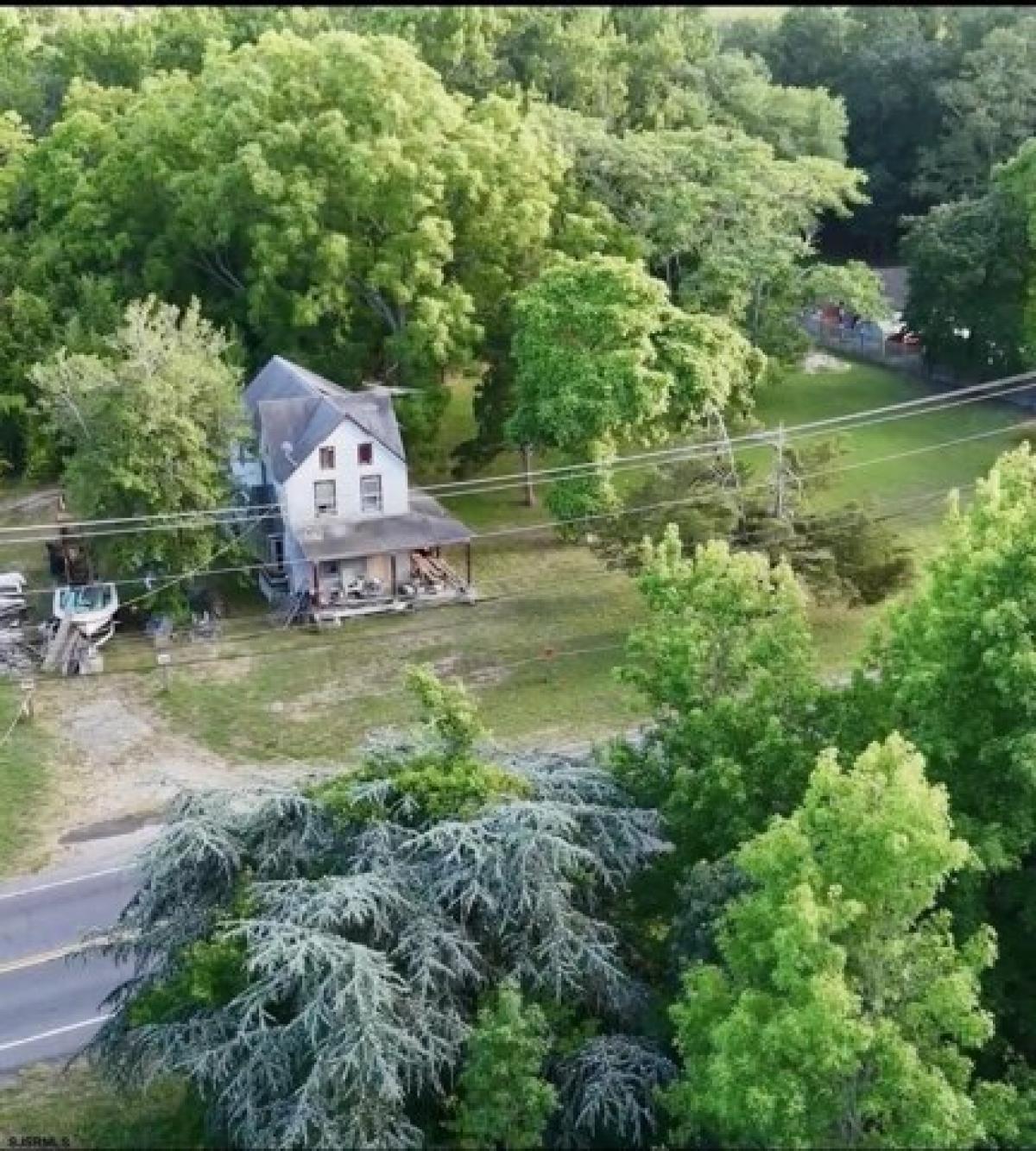 Picture of Home For Sale in Egg Harbor Township, New Jersey, United States
