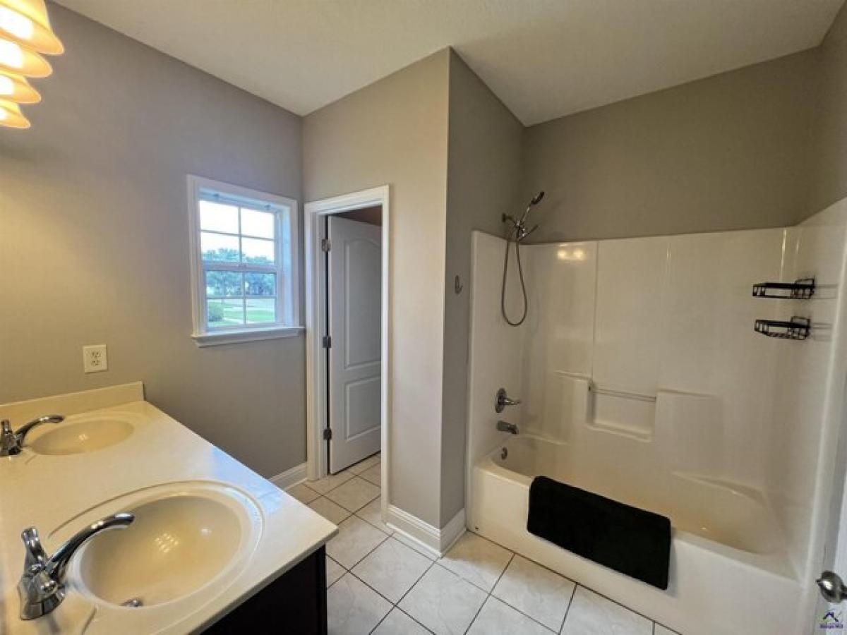 Picture of Home For Sale in Warner Robins, Georgia, United States