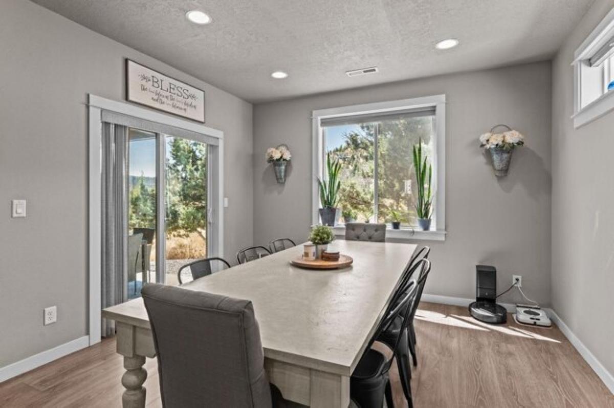 Picture of Home For Sale in Prineville, Oregon, United States