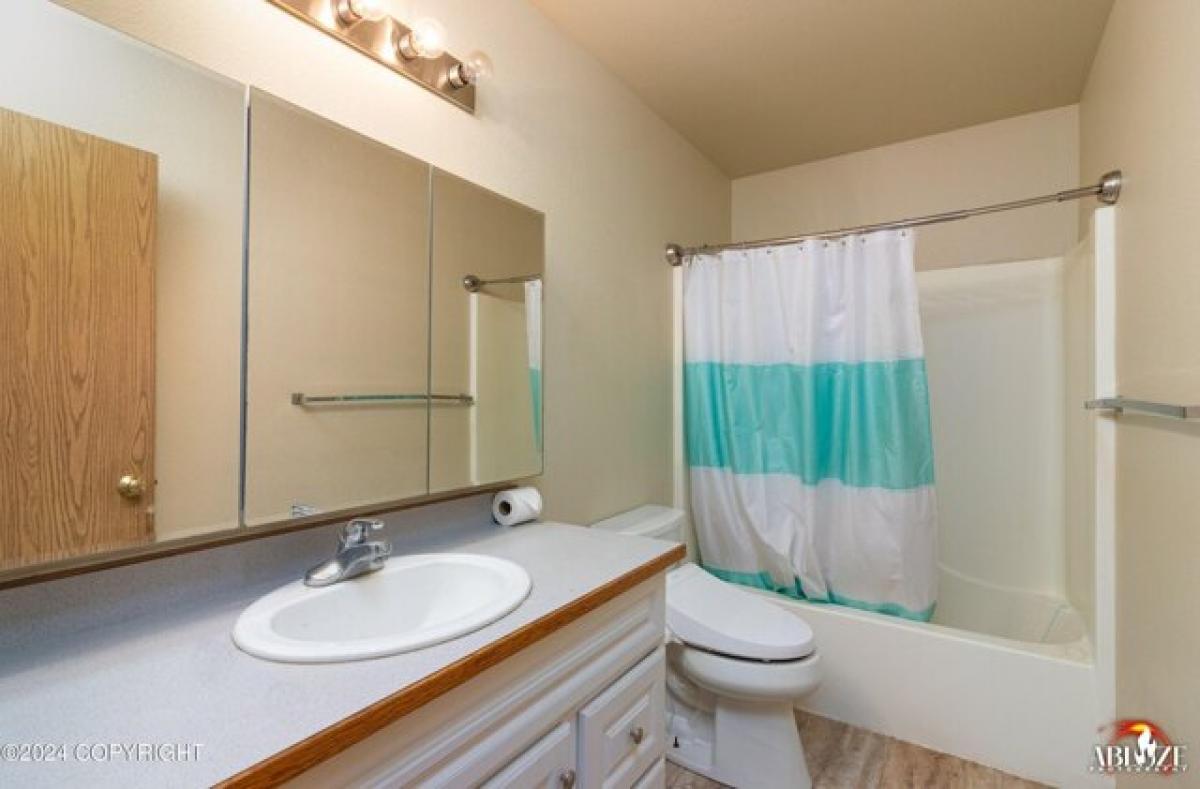 Picture of Home For Sale in Wasilla, Alaska, United States