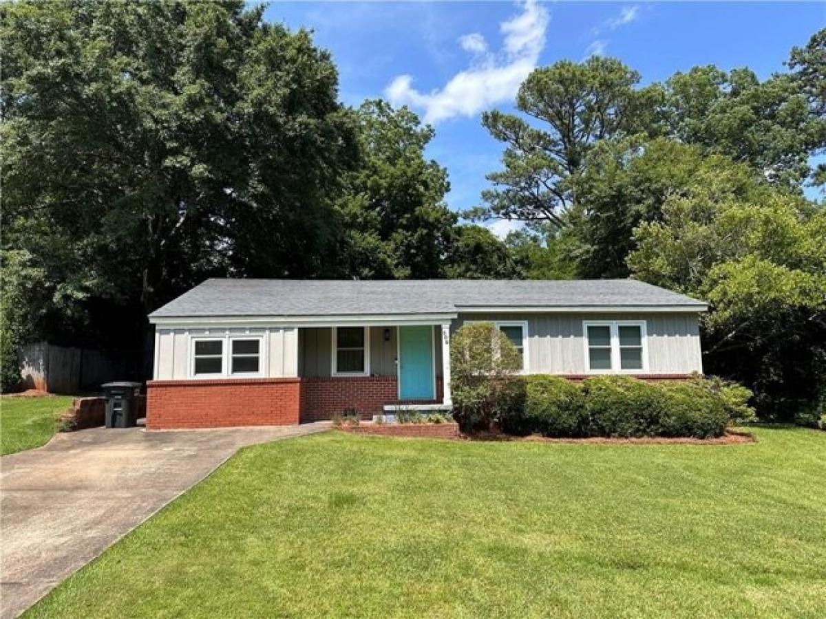 Picture of Home For Sale in Opelika, Alabama, United States