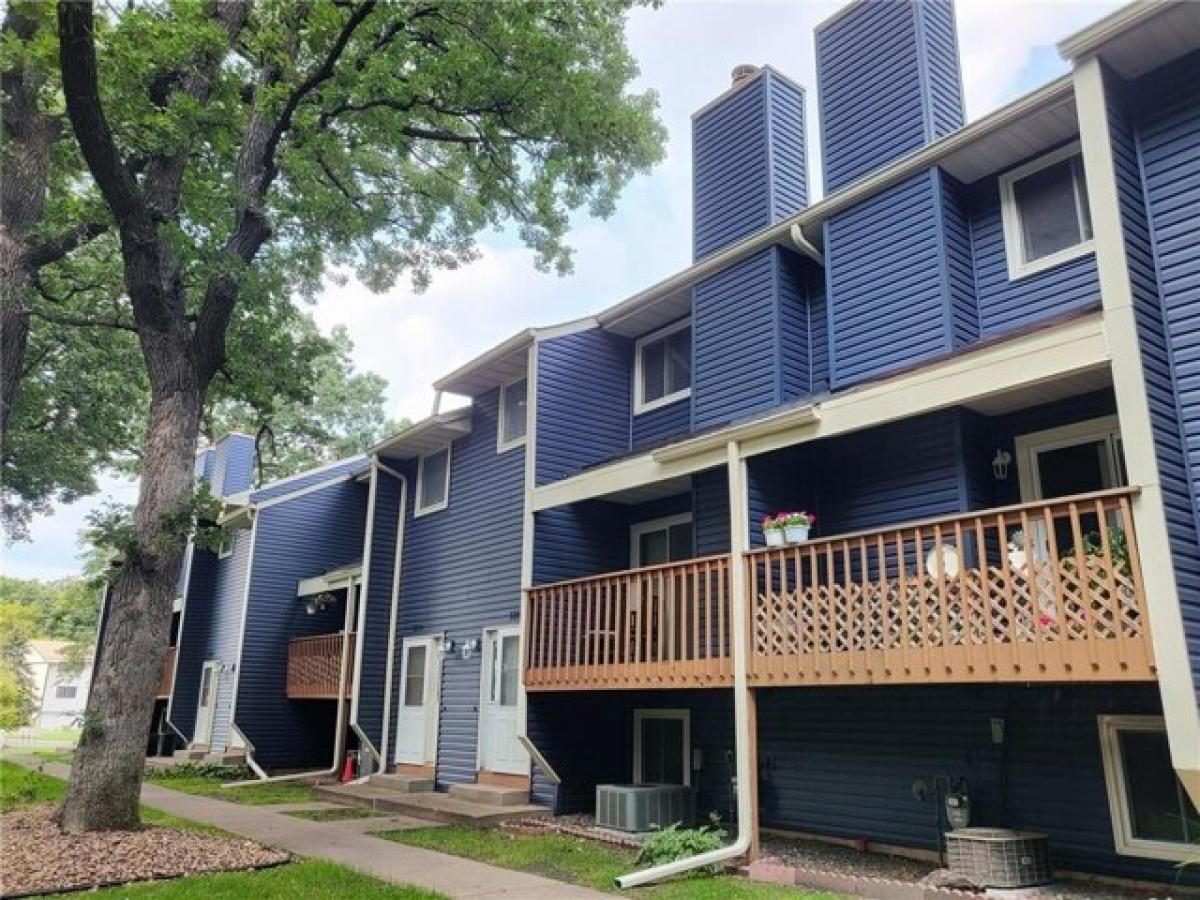 Picture of Home For Sale in Coon Rapids, Minnesota, United States