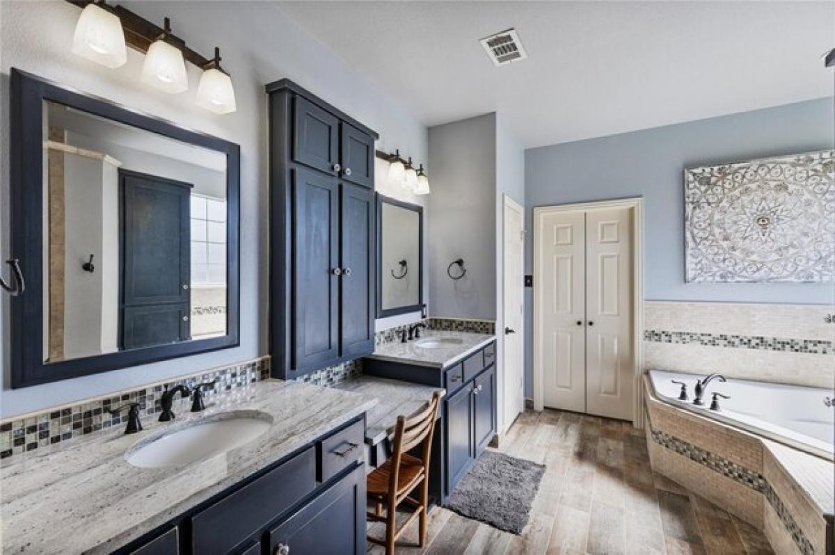 Picture of Home For Sale in Allen, Texas, United States