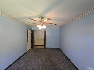 Home For Sale in Pace, Florida