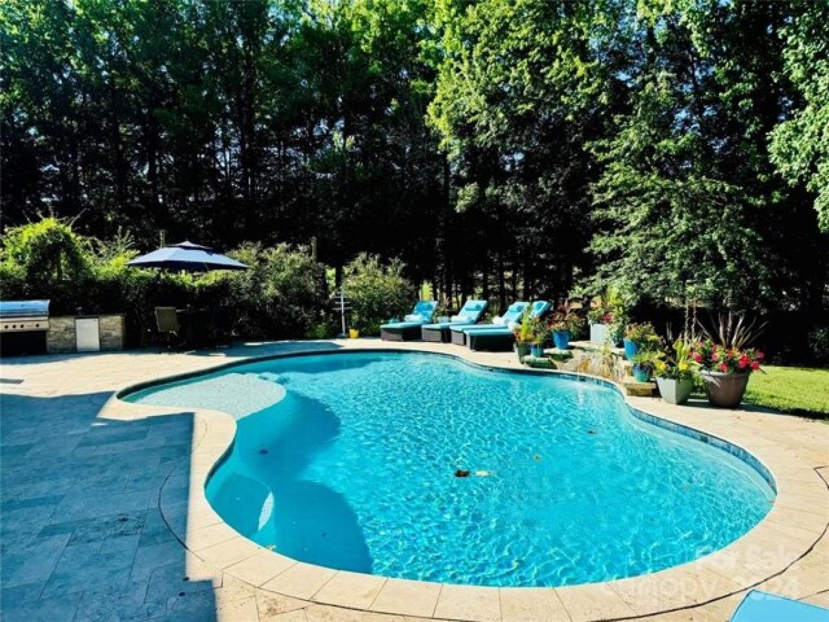 Picture of Home For Sale in Cornelius, North Carolina, United States