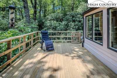 Home For Sale in Newland, North Carolina
