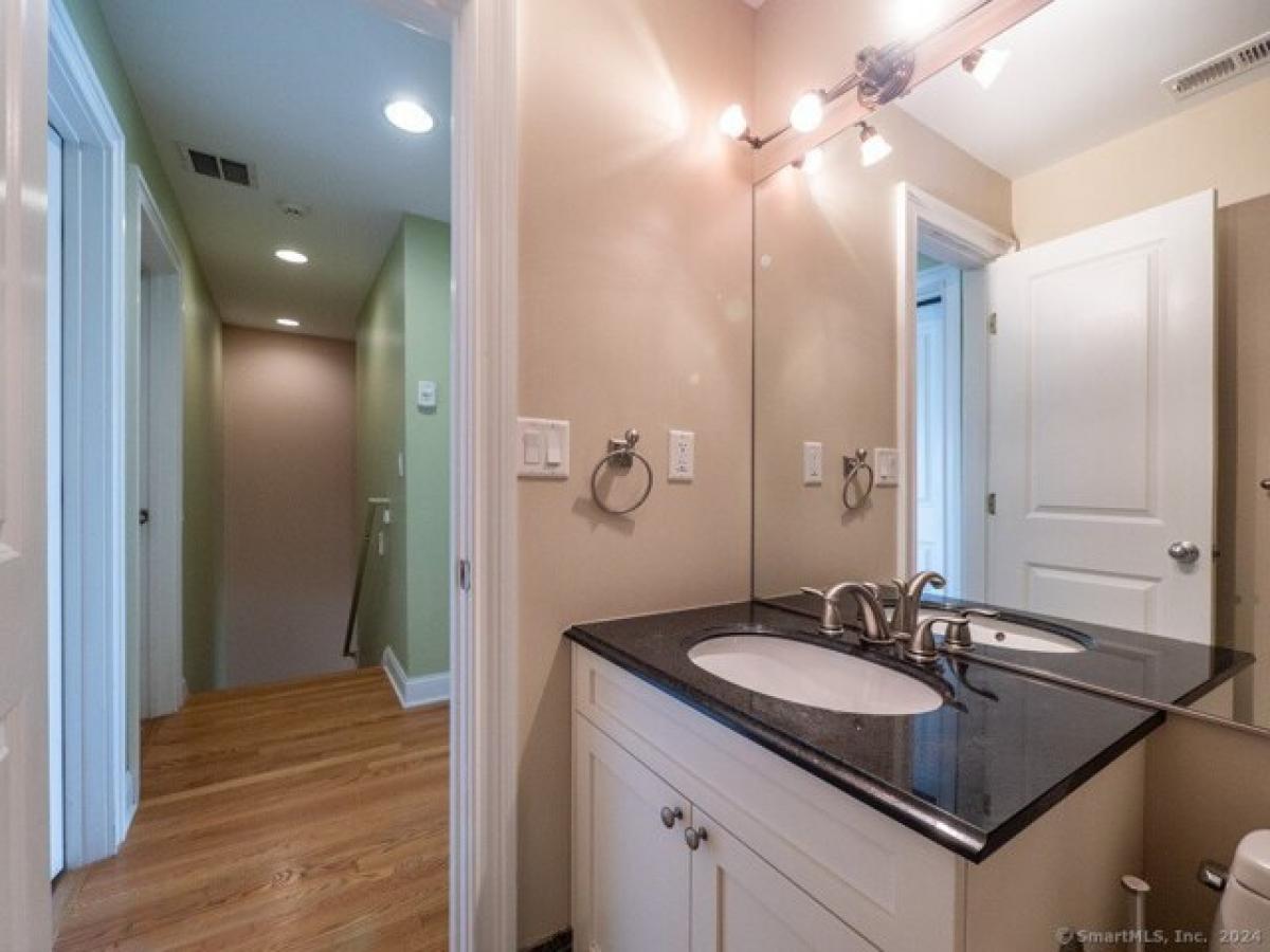 Picture of Home For Rent in New Haven, Connecticut, United States