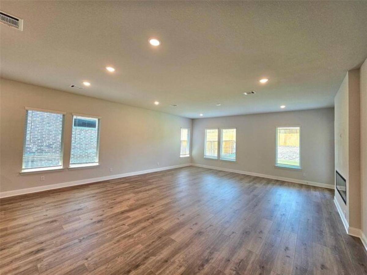 Picture of Home For Sale in Rowlett, Texas, United States