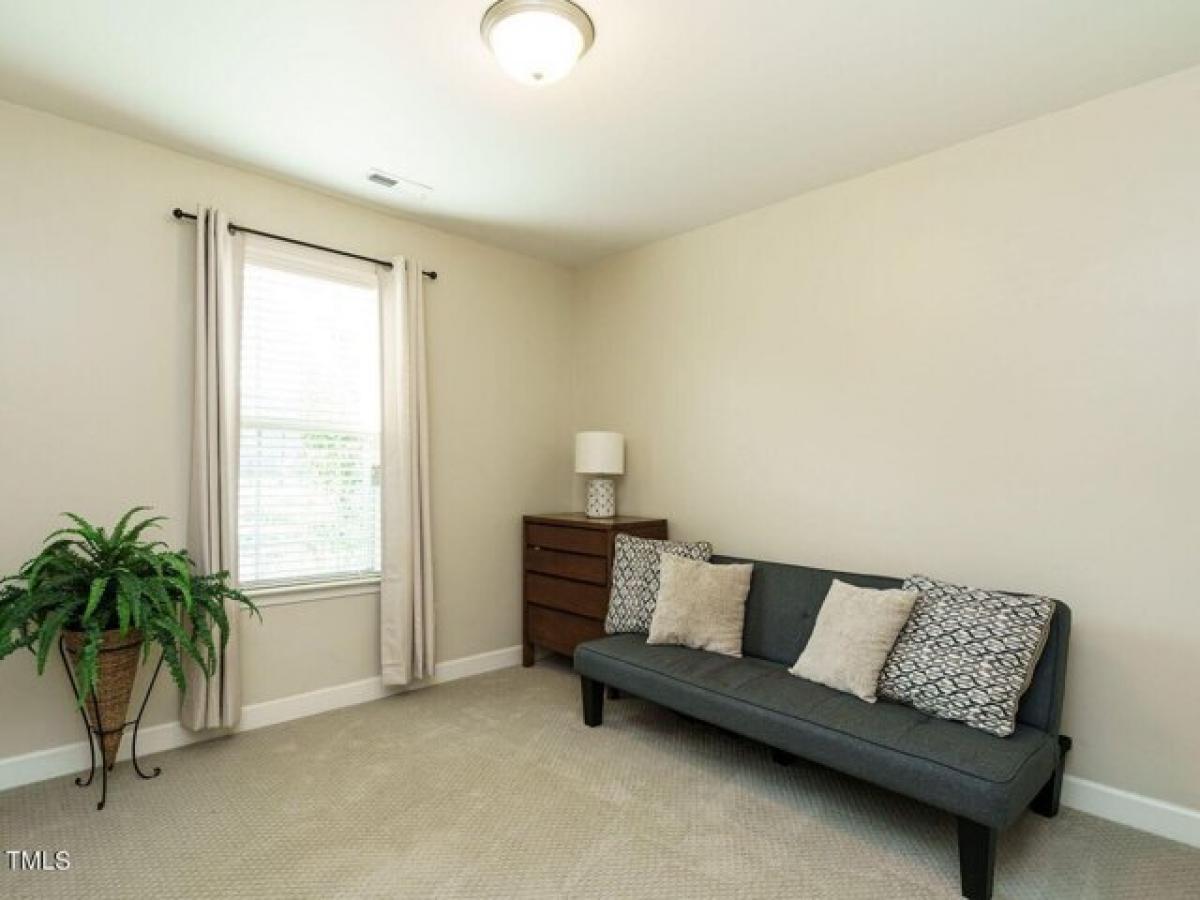 Picture of Home For Sale in Angier, North Carolina, United States