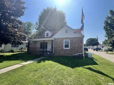 Home For Sale in Moline, Illinois