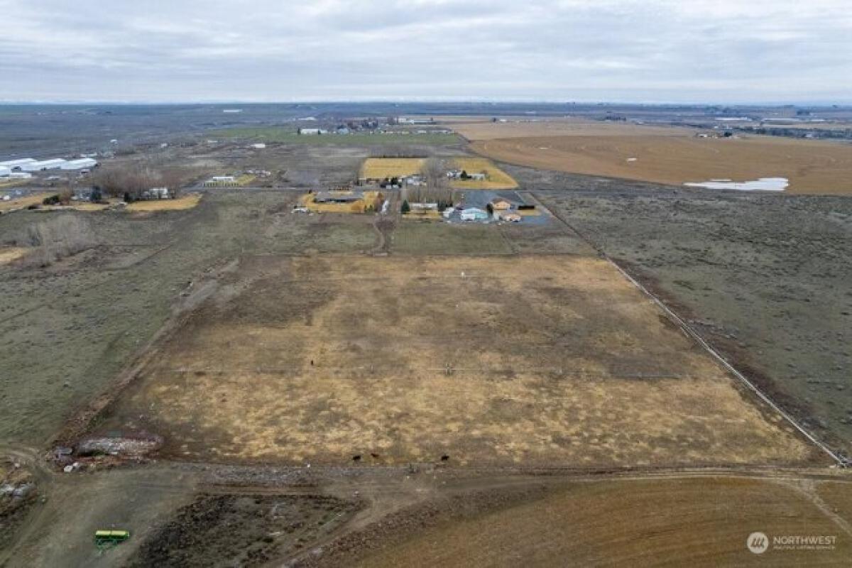 Picture of Residential Land For Sale in Moses Lake, Washington, United States