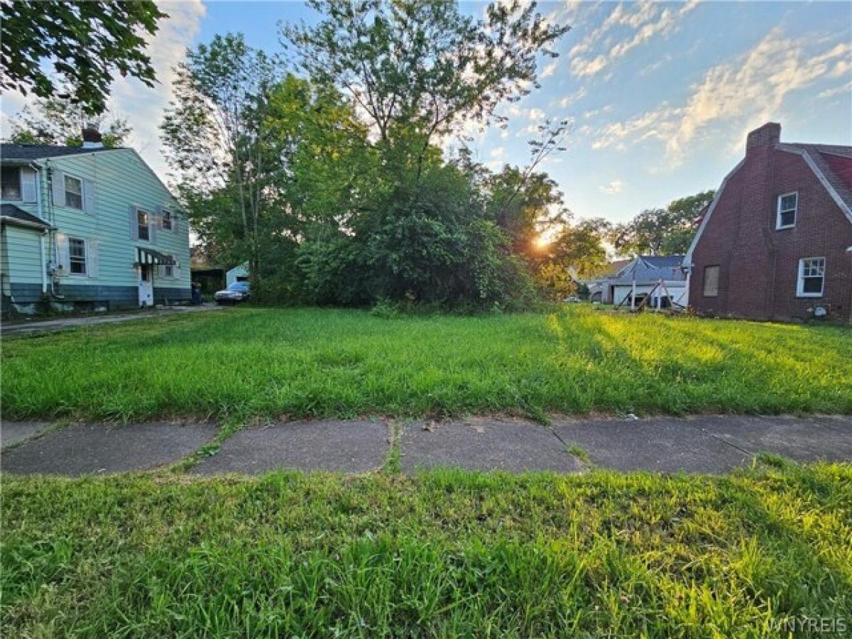Picture of Residential Land For Rent in Niagara Falls, New York, United States