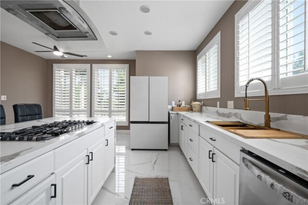 Picture of Home For Sale in Perris, California, United States