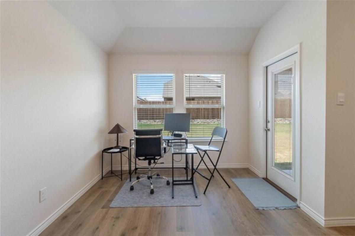 Picture of Home For Sale in Princeton, Texas, United States