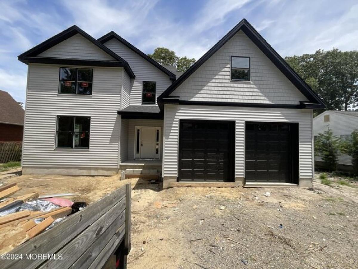 Picture of Home For Sale in Brick, New Jersey, United States