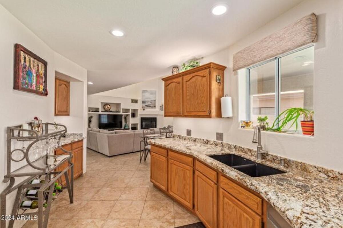 Picture of Home For Sale in Litchfield Park, Arizona, United States