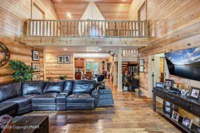 Home For Sale in East Stroudsburg, Pennsylvania