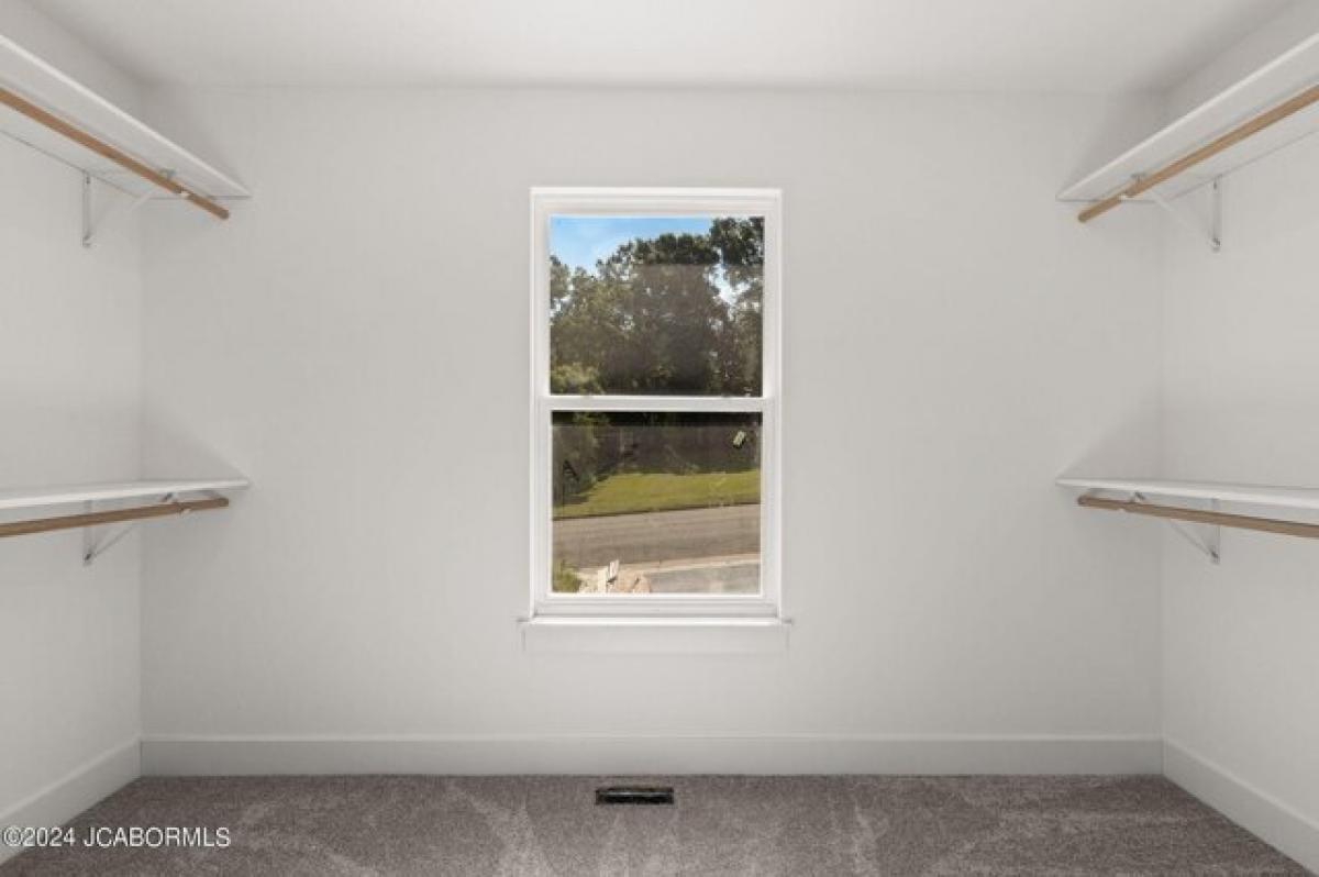 Picture of Home For Sale in Jefferson City, Missouri, United States